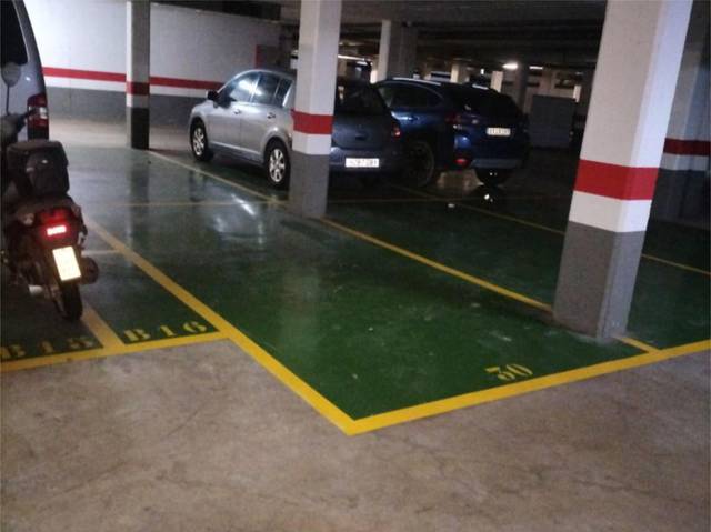 Garaje en Alquiler en Avinguda de Lluís Companys, 44 en Vilablareix