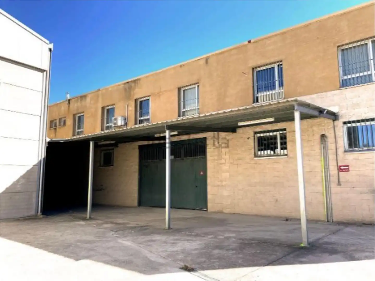 Industrial buildings for sale in Calle de los Talleres, 21, Alpedrete Exterior view of Industrial buildings for sale in Alpedrete with Air Conditioner and Heating