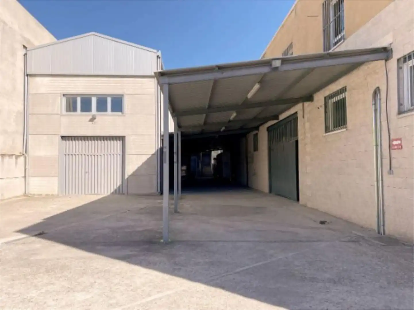 Industrial buildings for sale in Calle de los Talleres, 21, Alpedrete Exterior view of Industrial buildings for sale in Alpedrete with Air Conditioner and Heating