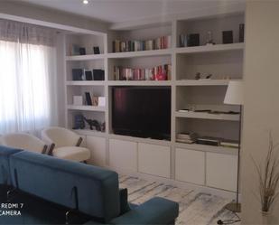 Living room of Flat for sale in  Madrid Capital  with Air Conditioner and Terrace