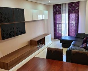 Living room of Flat for sale in Elche / Elx  with Air Conditioner, Heating and Oven