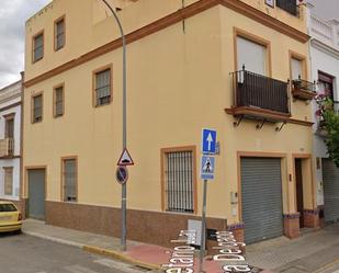 Vista exterior de Casa adosada en venda en El Viso del Alcor amb Terrassa i Balcó