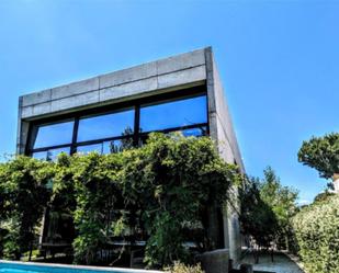 Exterior view of House or chalet for sale in Pozuelo de Alarcón  with Air Conditioner, Terrace and Swimming Pool