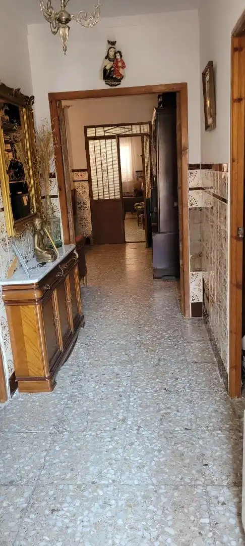 Casa adosada en venda a Plaza de la Constitucion, 2, Los Pozuelos de Calatrava Casa adosada en venda en Los Pozuelos de Calatrava amb Calefacció, Jardí privat i Traster