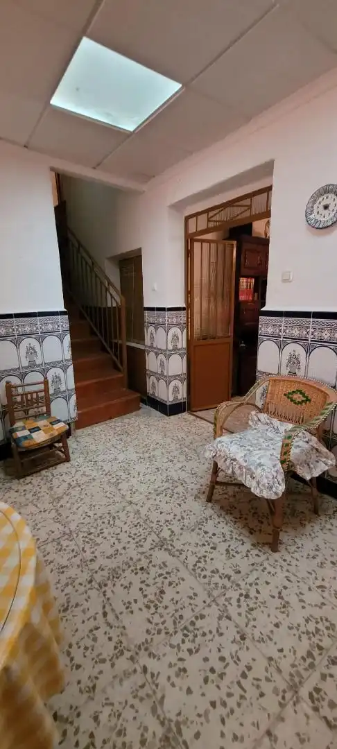 Casa adosada en venda a Plaza de la Constitucion, 2, Los Pozuelos de Calatrava Casa adosada en venda en Los Pozuelos de Calatrava amb Calefacció, Jardí privat i Traster