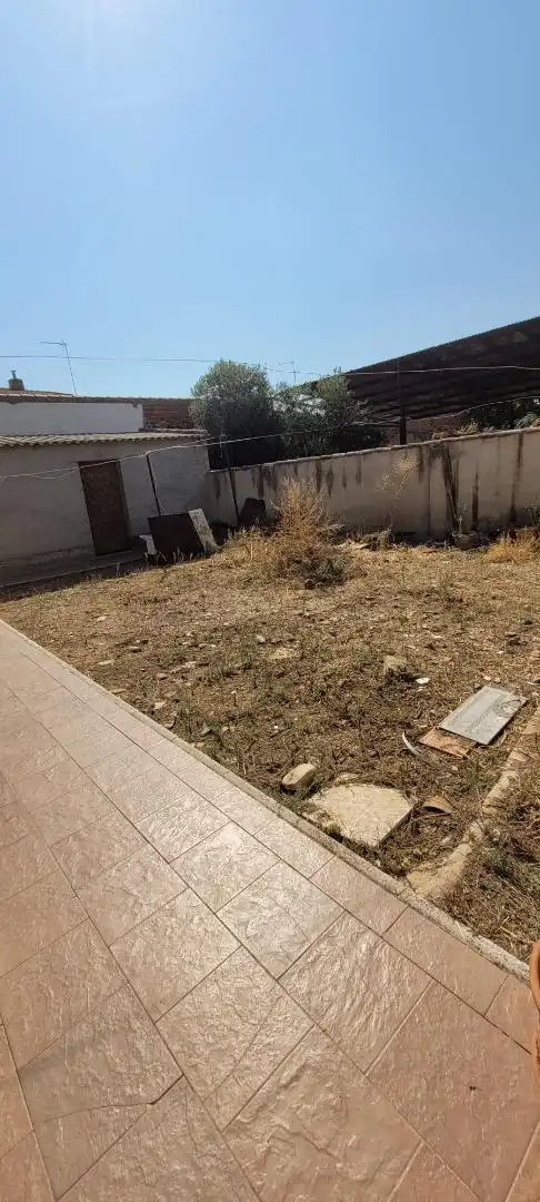 Casa adosada en venda a Plaza de la Constitucion, 2, Los Pozuelos de Calatrava Casa adosada en venda en Los Pozuelos de Calatrava amb Calefacció, Jardí privat i Traster