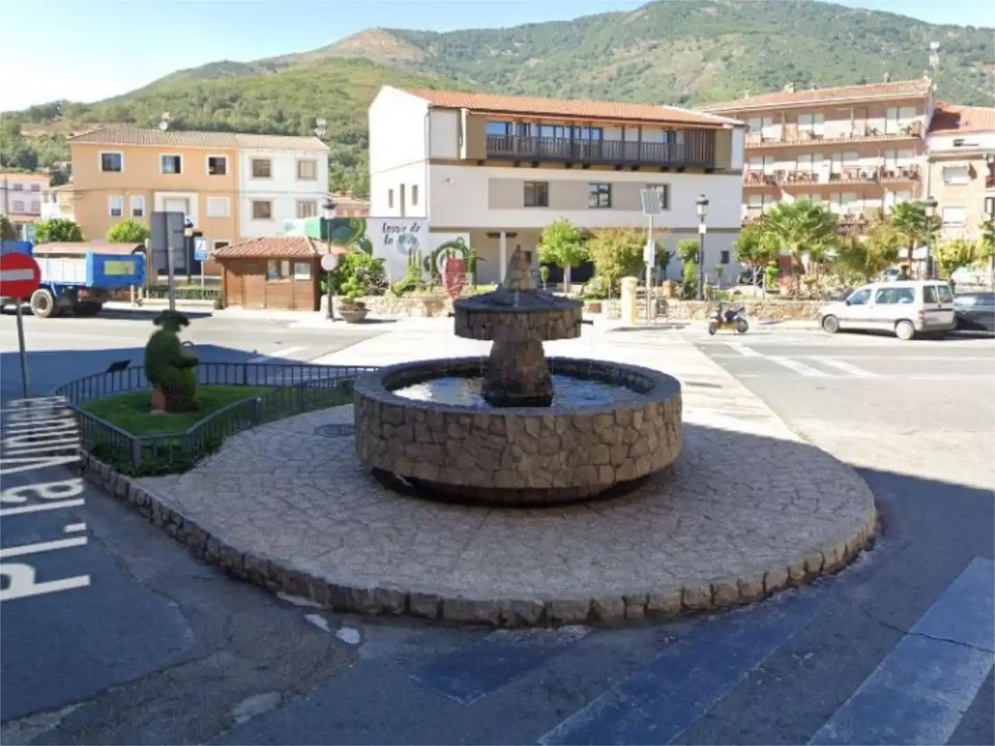 Local de alquiler en Plaza la Viñuela, 17, Losar de la Vera Vista exterior de Local de alquiler en Losar de la Vera