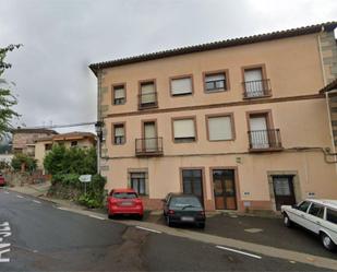 Vista exterior de Casa adosada en venda en San Esteban del Valle amb Balcó