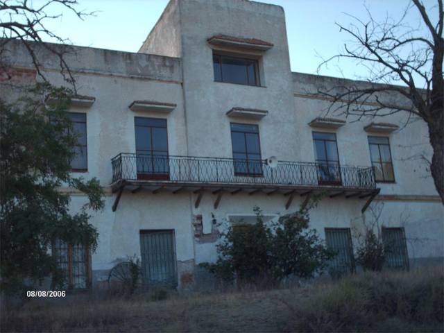 Terreno no urbanizable en Venta en Camino de Noblejas, 86 en Nuevo Aranjuez - Ciudad de las Artes
