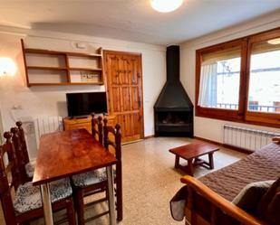 Sala d'estar de Apartament de lloguer en Setcases