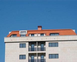 Vista exterior de Àtic en venda en O Porriño   amb Terrassa