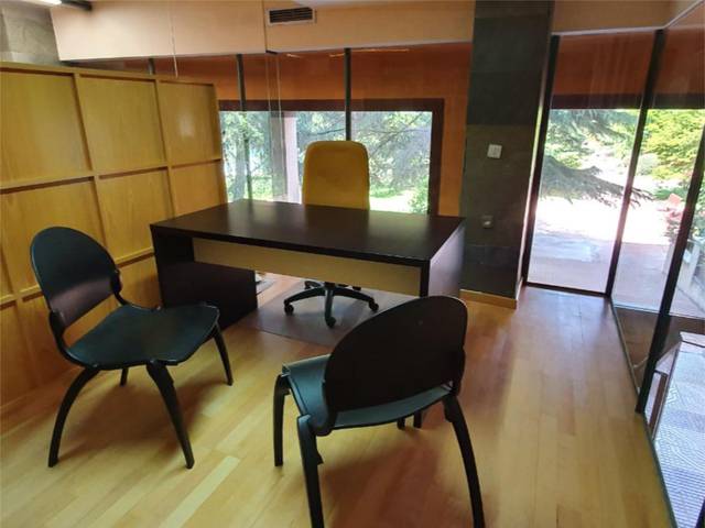 Oficina en Alquiler en Avenida del Ventisquero de la Condesa, 13 en Arroyo del Fresno