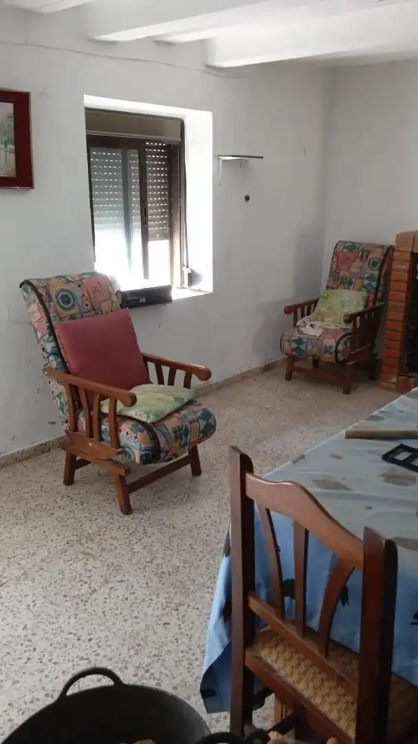 Casa adosada en venta en Plaza Iglesia, 7, Higueruela Sala de estar de Casa adosada en venta en Higueruela con Trastero