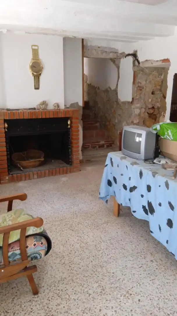 Casa adosada en venta en Plaza Iglesia, 7, Higueruela Sala de estar de Casa adosada en venta en Higueruela con Trastero