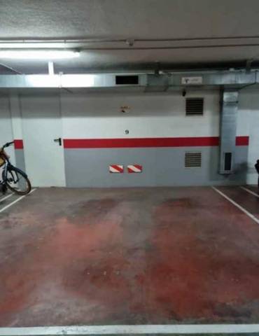 Garaje en Alquiler en Carrer del Cardenal Rossell, 9 en El Coll d'en Rabassa