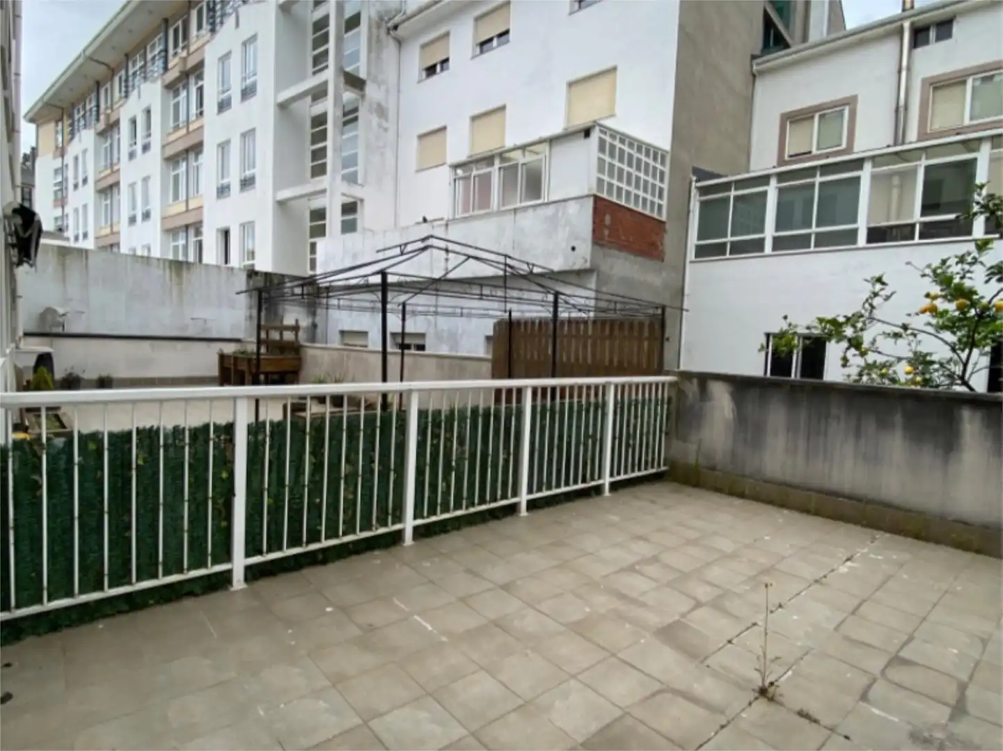 Wohnung zum Verkauf in Rúa Pardo Bazán, 19, Burela Terrasse von Wohnung zum Verkauf in Burela mit Heizung, Parkett und Terrasse