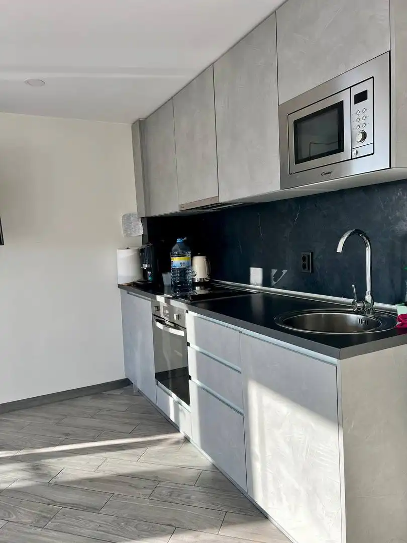Apartament en venda a Avinguda de la Condomina, Albufereta Cuina de Apartament en venda en Alicante / Alacant amb Terrassa, Traster i Aparcament comunitari