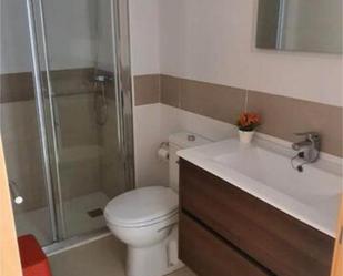 Bany de Apartament de lloguer en Cervera