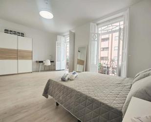 Flat to share in Carrer de Sagunt, 182, Sant Antoni