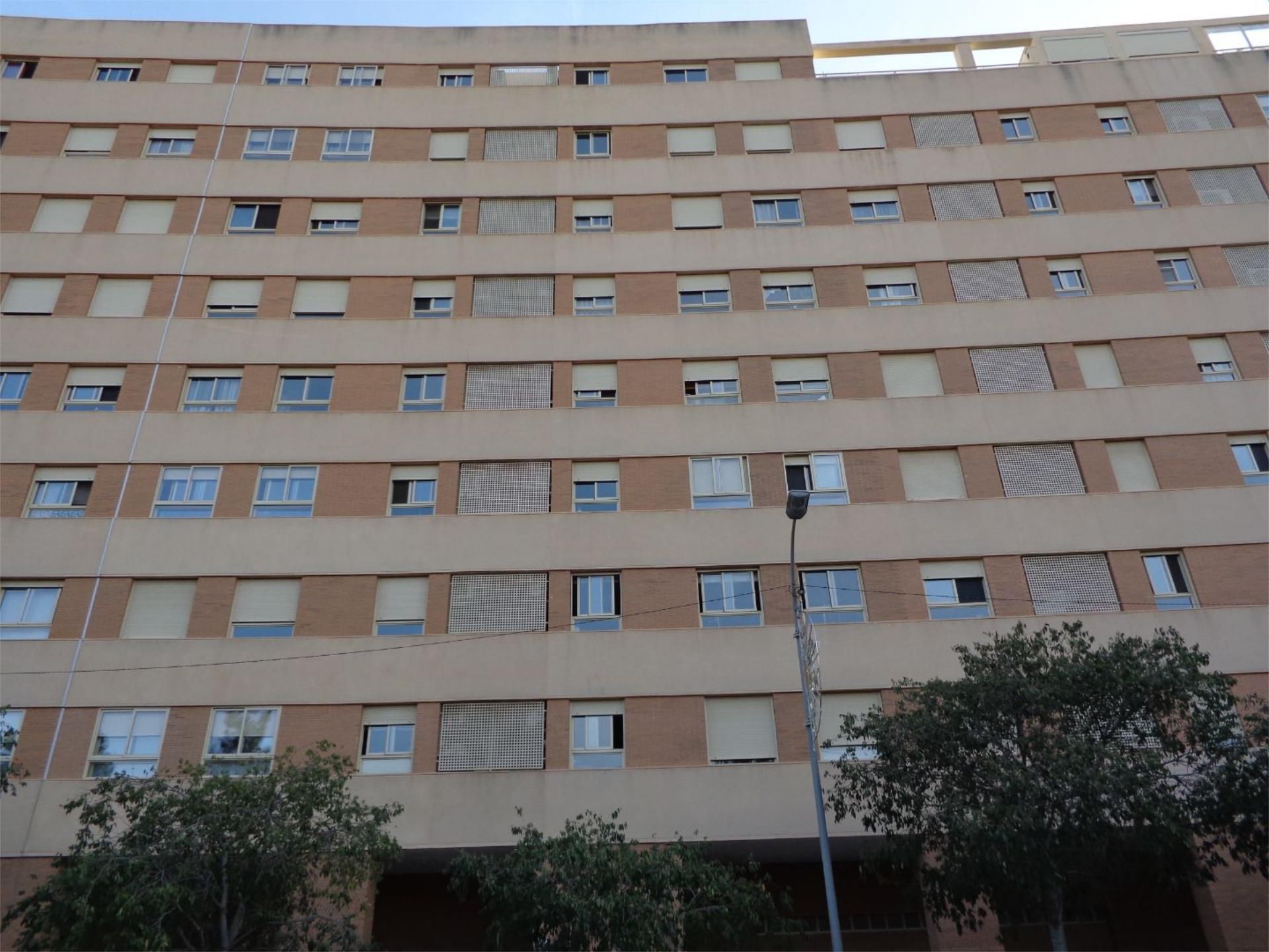 Vista exterior de Pis en venda en Alicante / Alacant amb Aire condicionat, Calefacció i Jardí privat