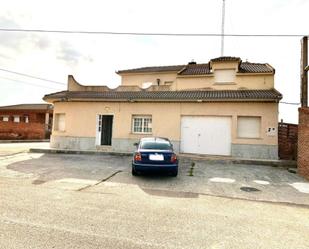 Außenansicht von Haus oder Chalet zum verkauf in Santiago de la Puebla mit Terrasse