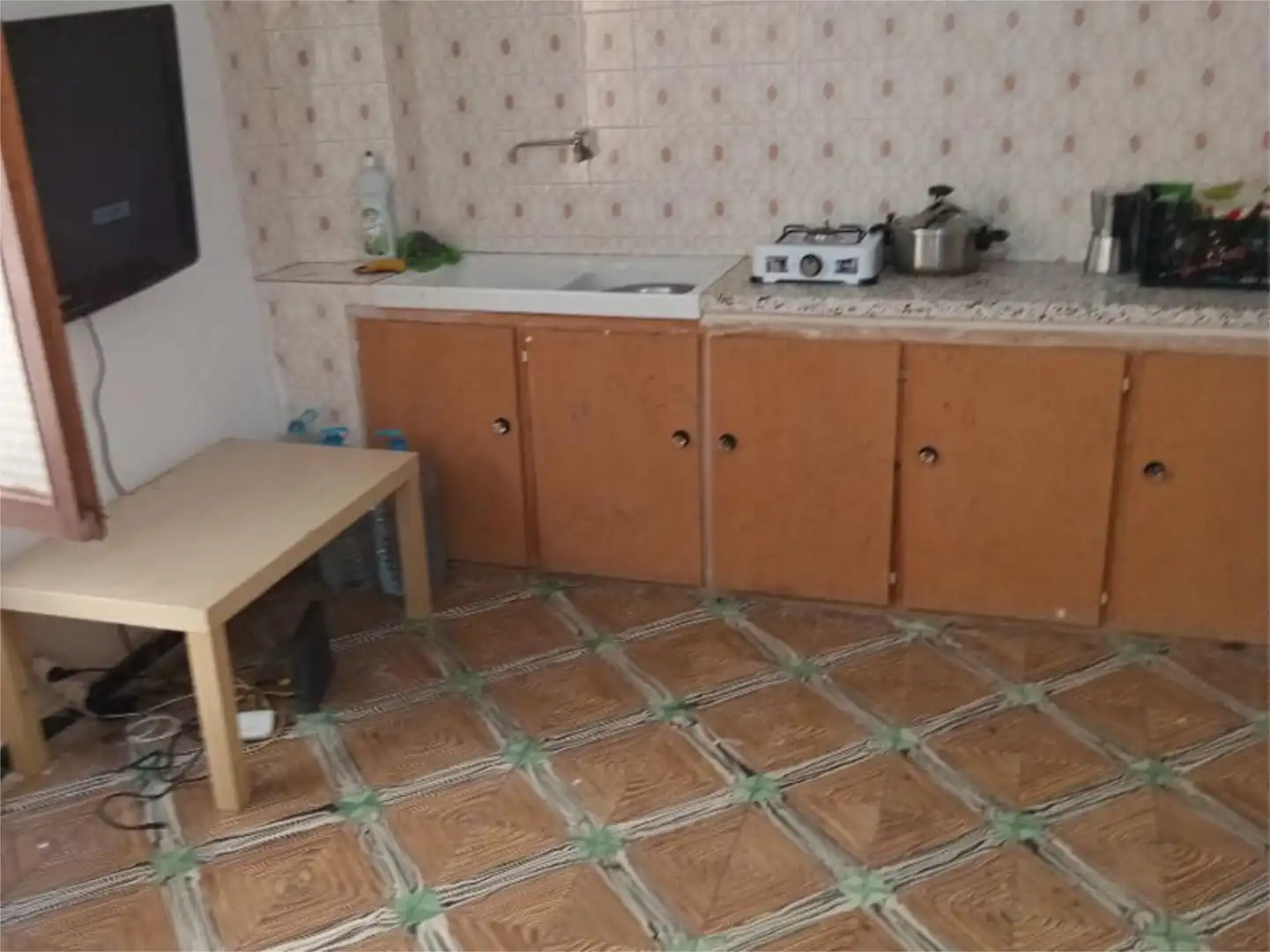 Detached homes for sale in Calle Boticario, 52, Ademuz Kitchen of Detached homes for sale in Ademuz with Storage room and Furnished