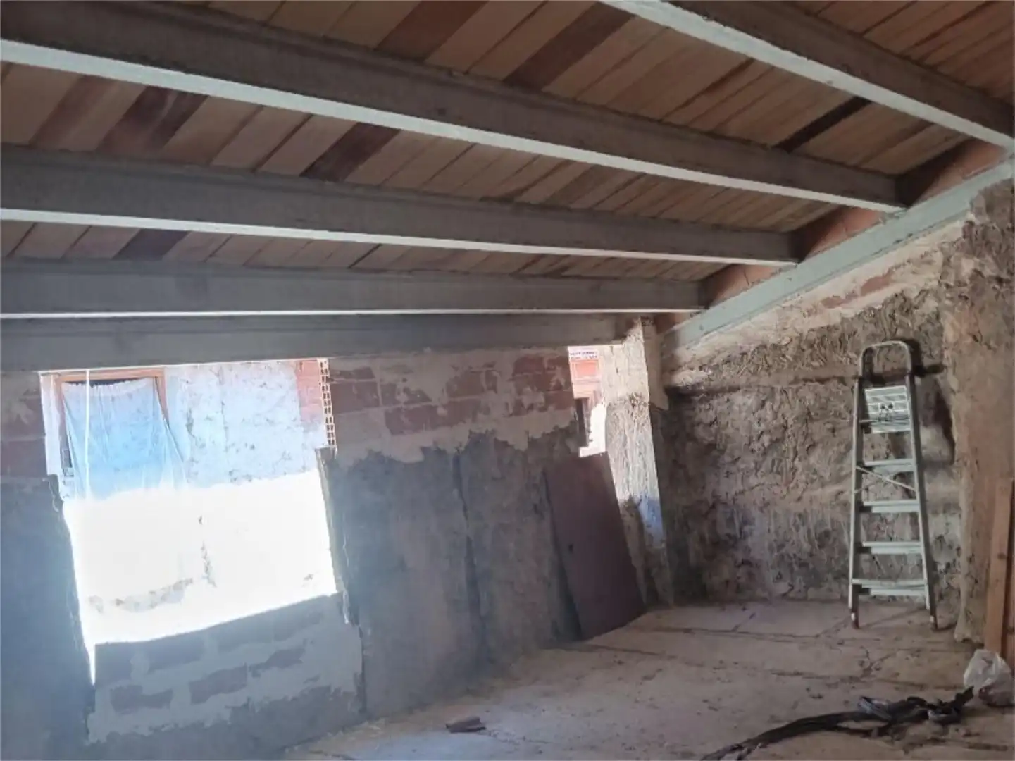 Detached homes for sale in Calle Boticario, 52, Ademuz Detached homes for sale in Ademuz with Storage room and Furnished