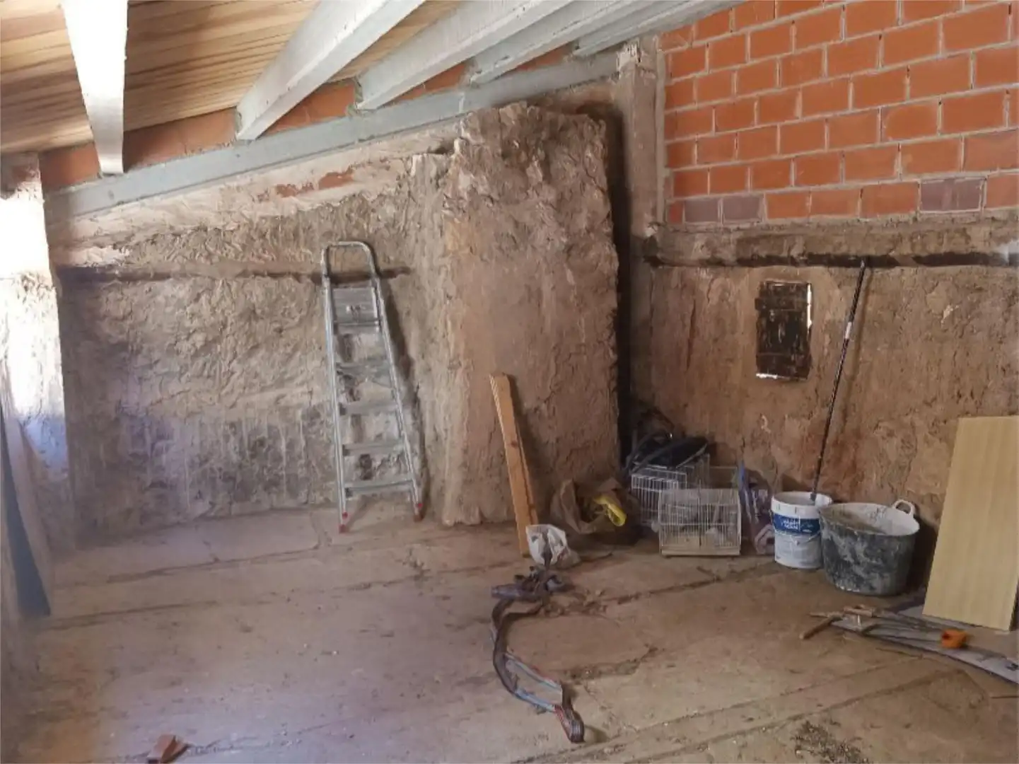 Detached homes for sale in Calle Boticario, 52, Ademuz Detached homes for sale in Ademuz with Storage room and Furnished