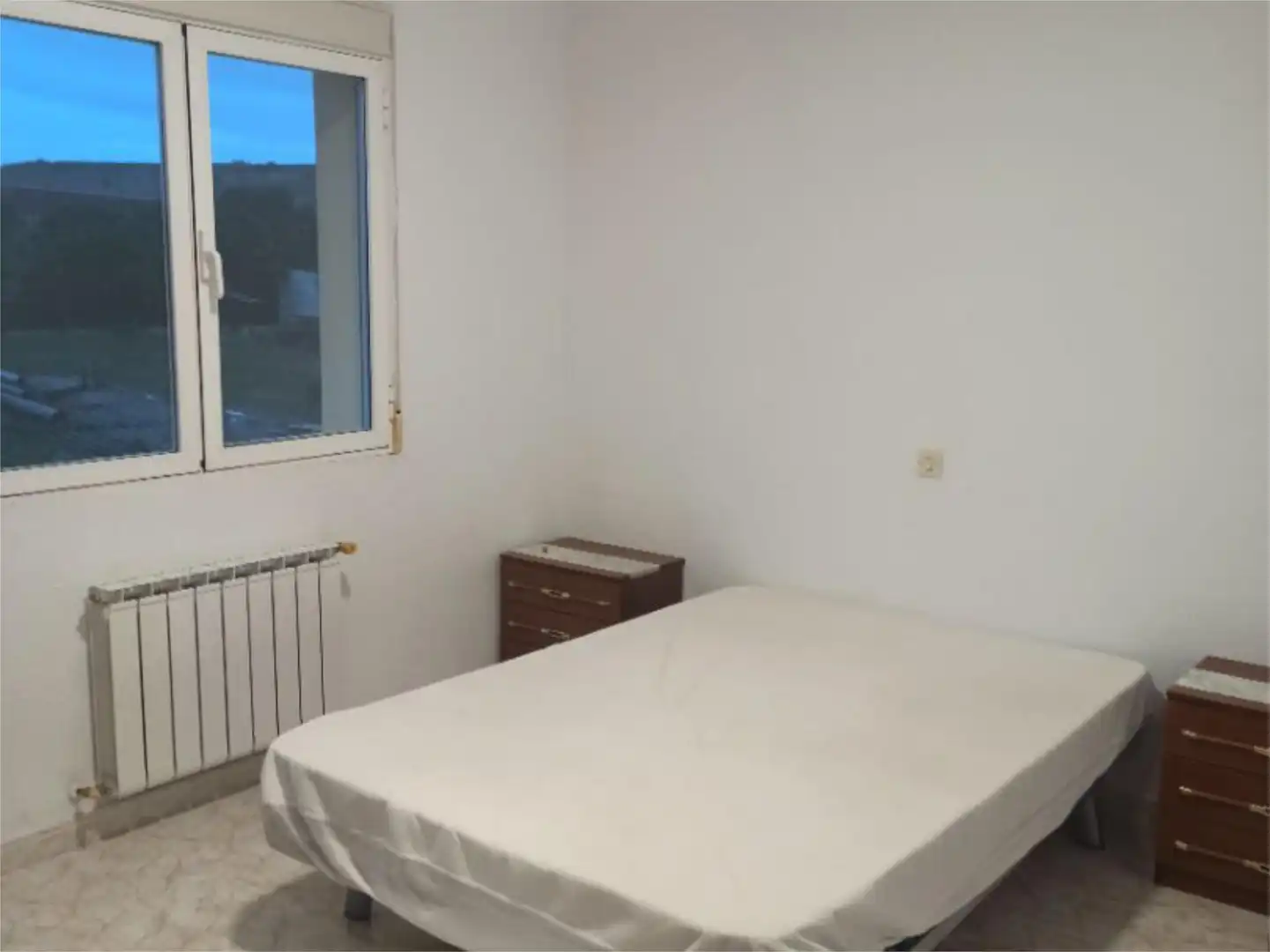 Piso en venta en Calle Torrontero, 6, Uceda Habitación de Piso en venta en Uceda con Calefacción, Jardín privado y Terraza