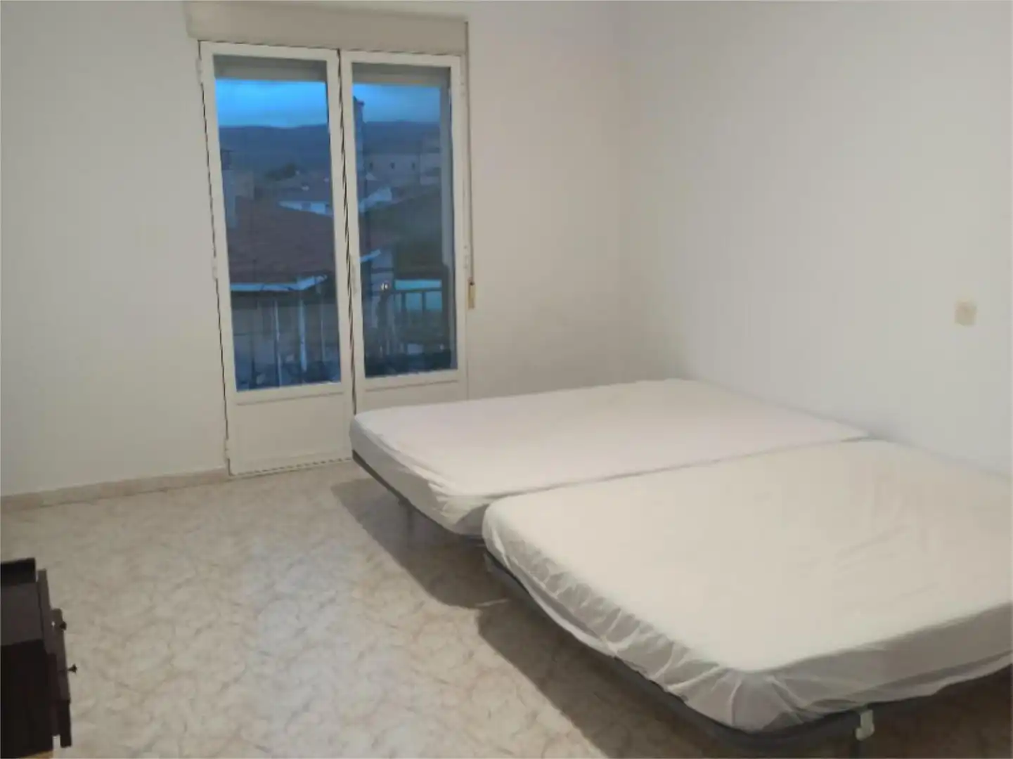 Piso en venta en Calle Torrontero, 6, Uceda Habitación de Piso en venta en Uceda con Calefacción, Jardín privado y Terraza