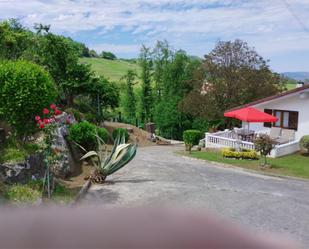 Jardí de Casa o xalet en venda en Hernialde amb Terrassa i Balcó