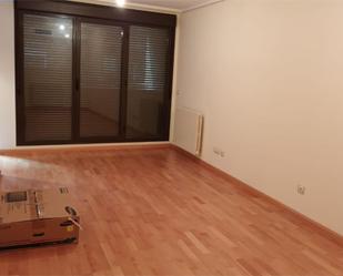 Sala d'estar de Apartament en venda en  Zaragoza Capital amb Terrassa