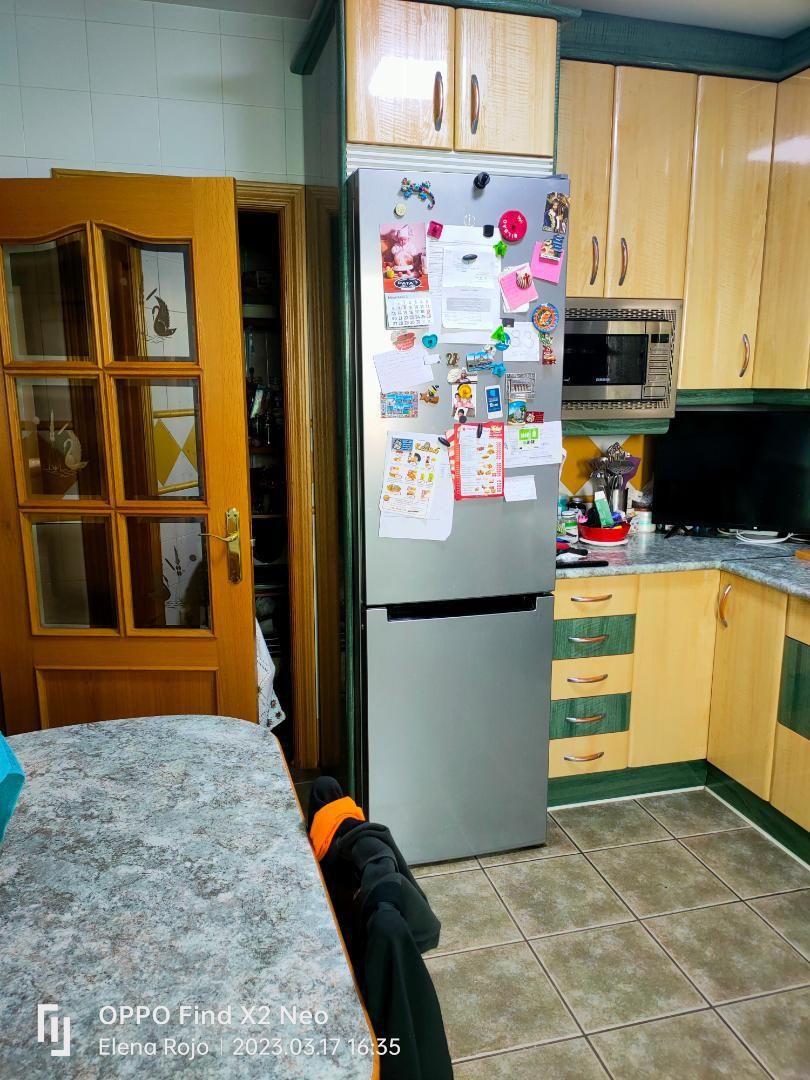 Cuina de Casa adosada en venda en Urda amb Aire condicionat, Calefacció i Terrassa