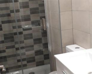 Bathroom of Flat to rent in  Zaragoza Capital  with Terrace and Balcony