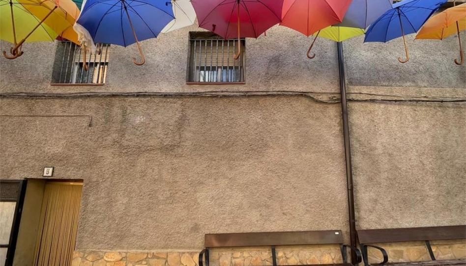 Foto 1 de Casa adosada en venda a Plaza Mayor, 5, El Vallecillo, Teruel