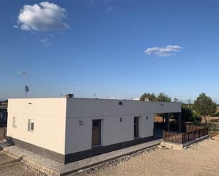 Vista exterior de Casa o xalet en venda en Villarrobledo amb Terrassa