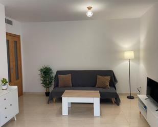 Wohnzimmer von Wohnung miete in Riba-roja d'Ebre mit Möbliert, Ofen und Balkon