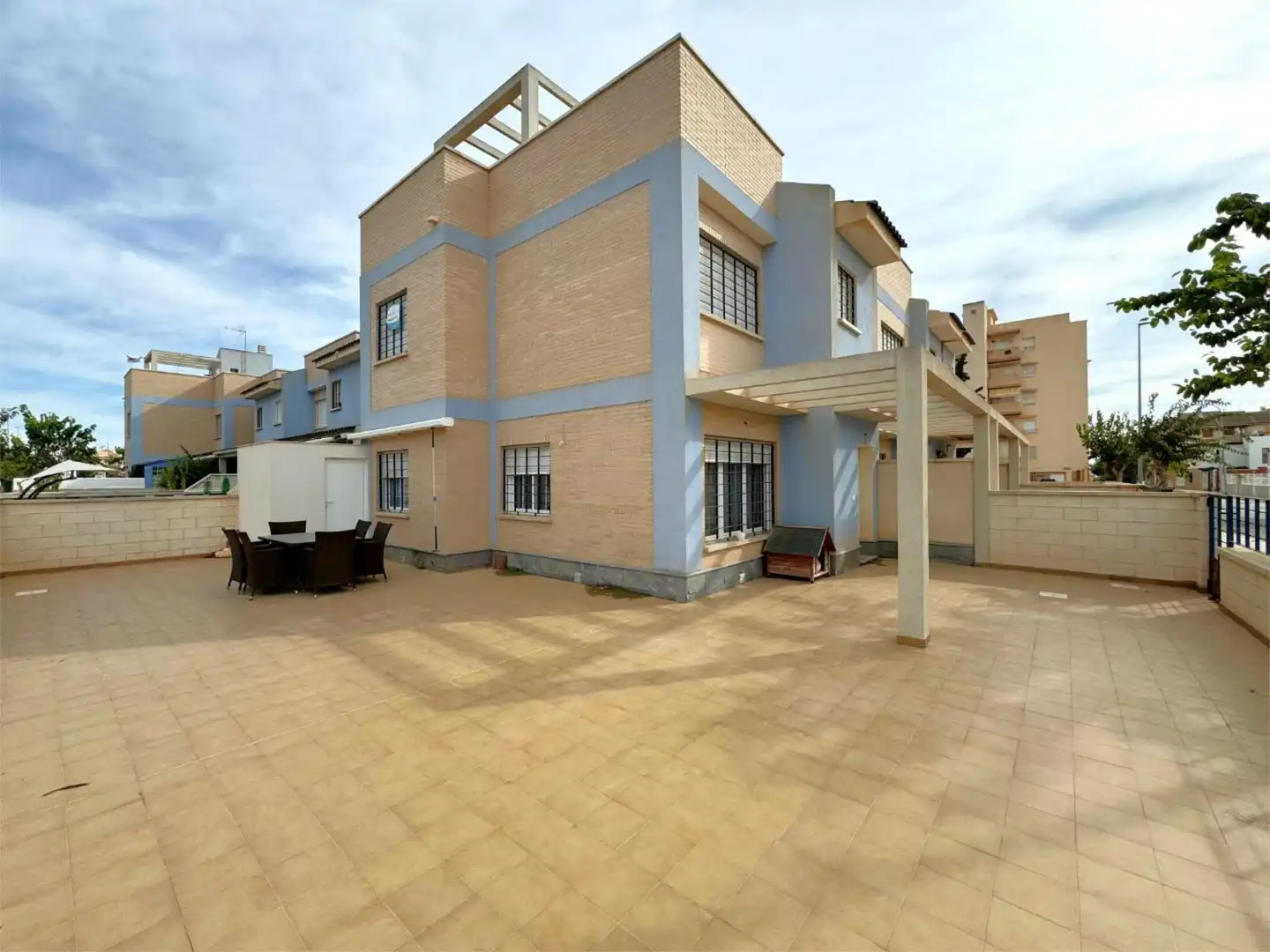 Vista exterior de Casa o chalet en venta en Pilar de la Horadada con Aire acondicionado, Calefacción y Terraza