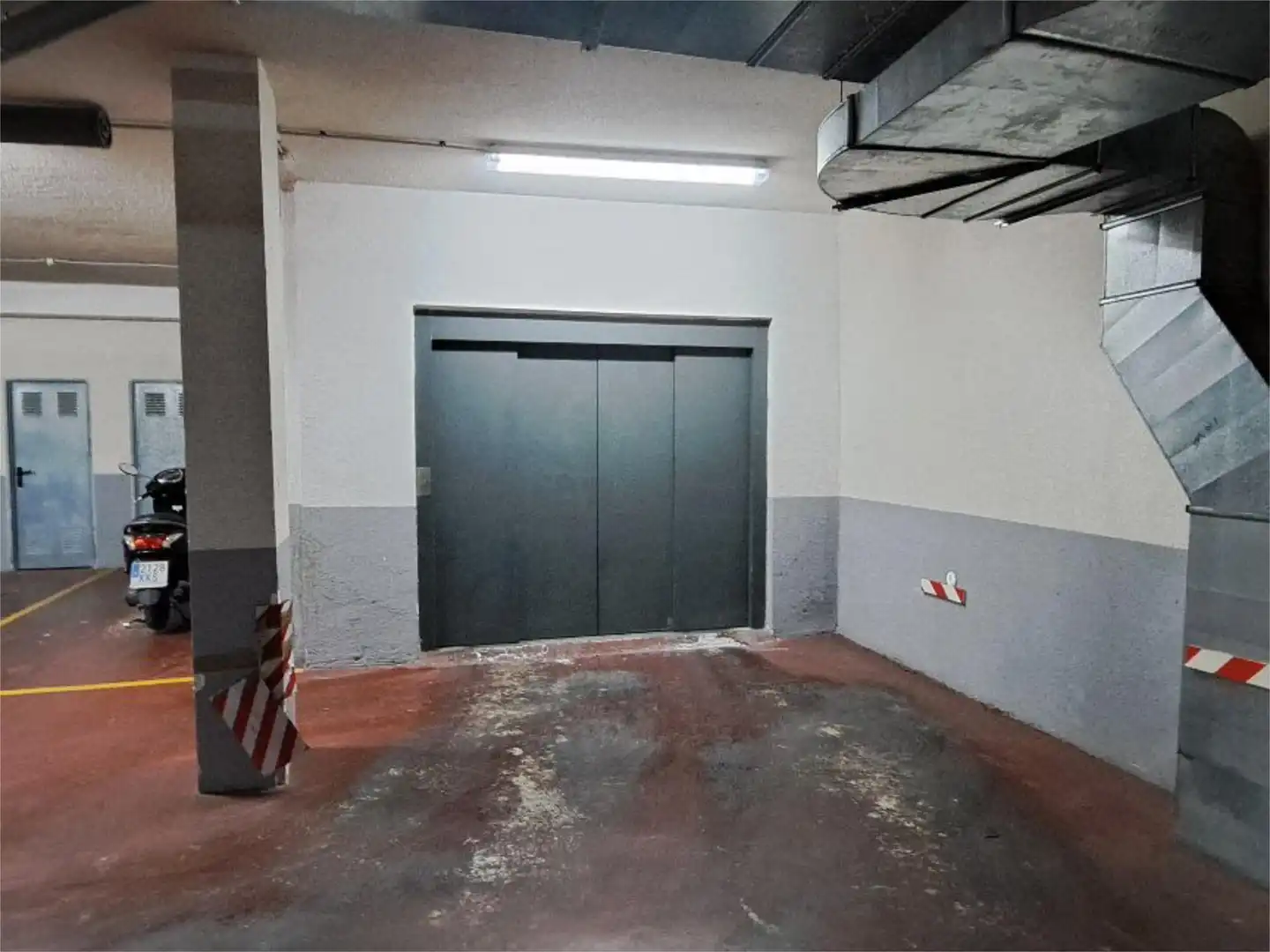 Garaje en venta en Calle Suiza, 16, San Agustín Parking de Garaje en venta en Alicante / Alacant