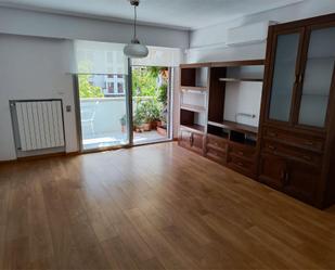 Living room of Flat to rent in  Madrid Capital  with Air Conditioner, Terrace and Balcony