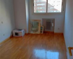 Bedroom of Flat to rent in  Madrid Capital  with Swimming Pool