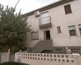 Vista exterior de Casa adosada de lloguer en Atarfe amb Aire condicionat, Calefacció i Terrassa