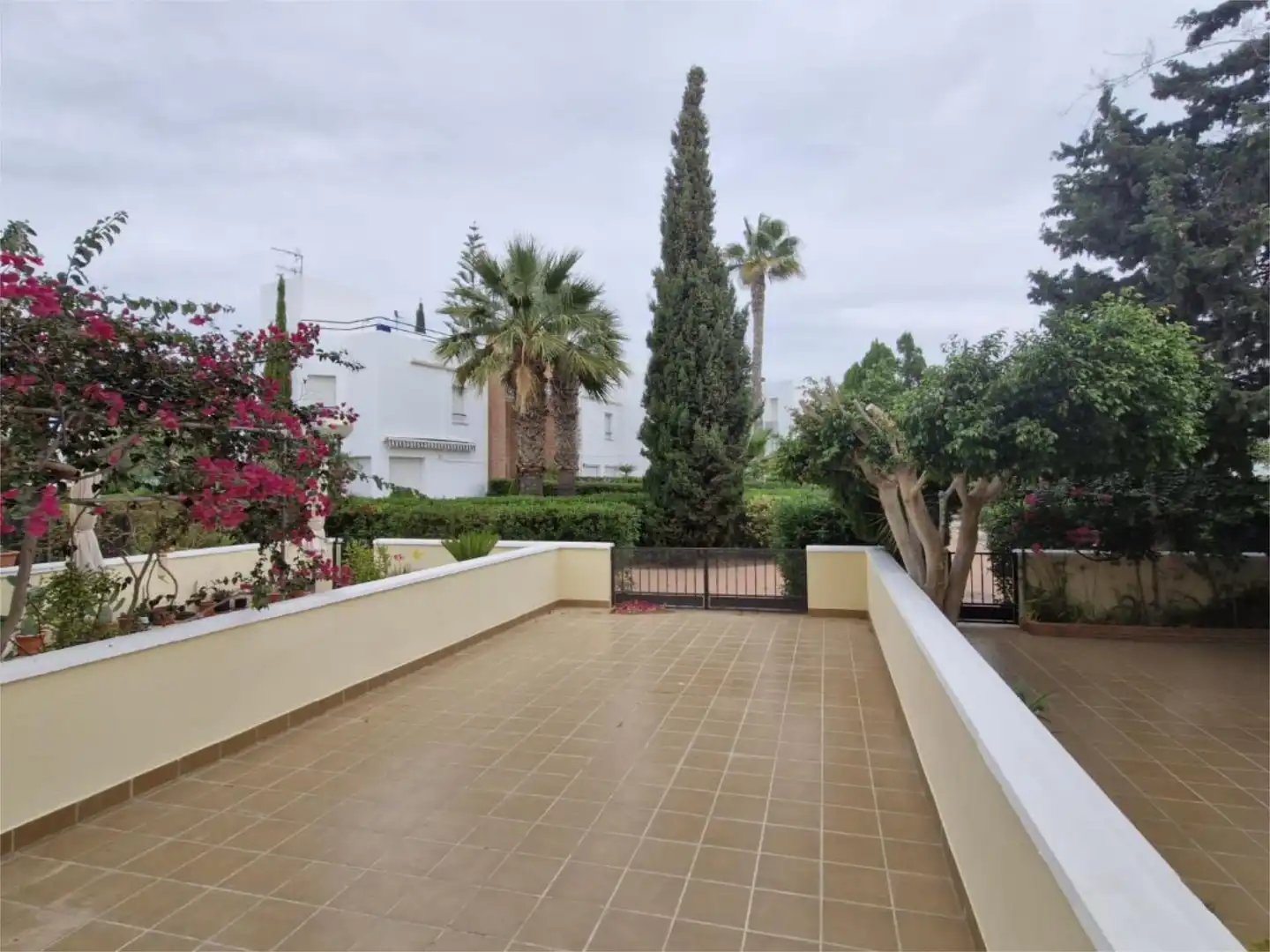 Casa adosada en venta en Avenida Tortuga Boba, 10, Vera Playa Naturista Terraza de Casa adosada en venta en Vera con Aire acondicionado, Jardín privado y Terraza