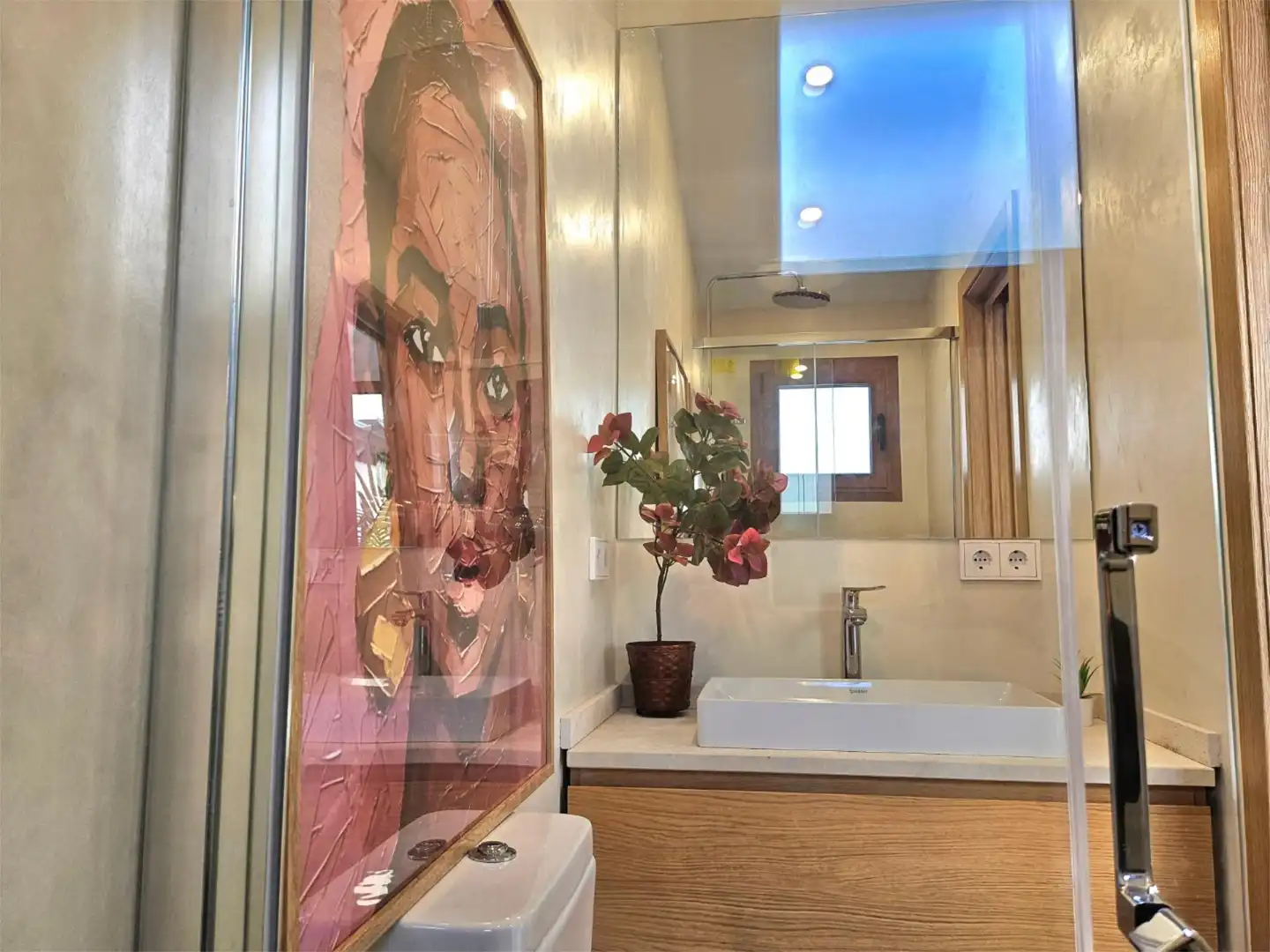 Badezimmer von Einfamilien-Reihenhaus zum Verkauf in Ses Salines mit Klimaanlage und Terrasse