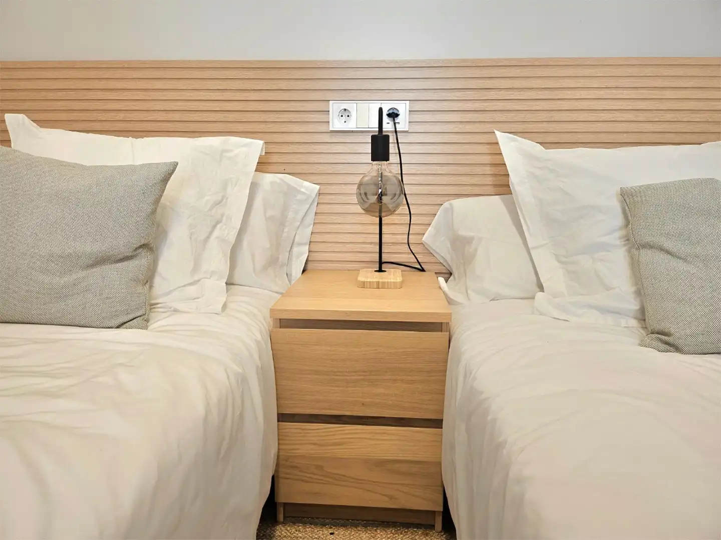 Schlafzimmer von Einfamilien-Reihenhaus zum Verkauf in Ses Salines mit Klimaanlage und Terrasse