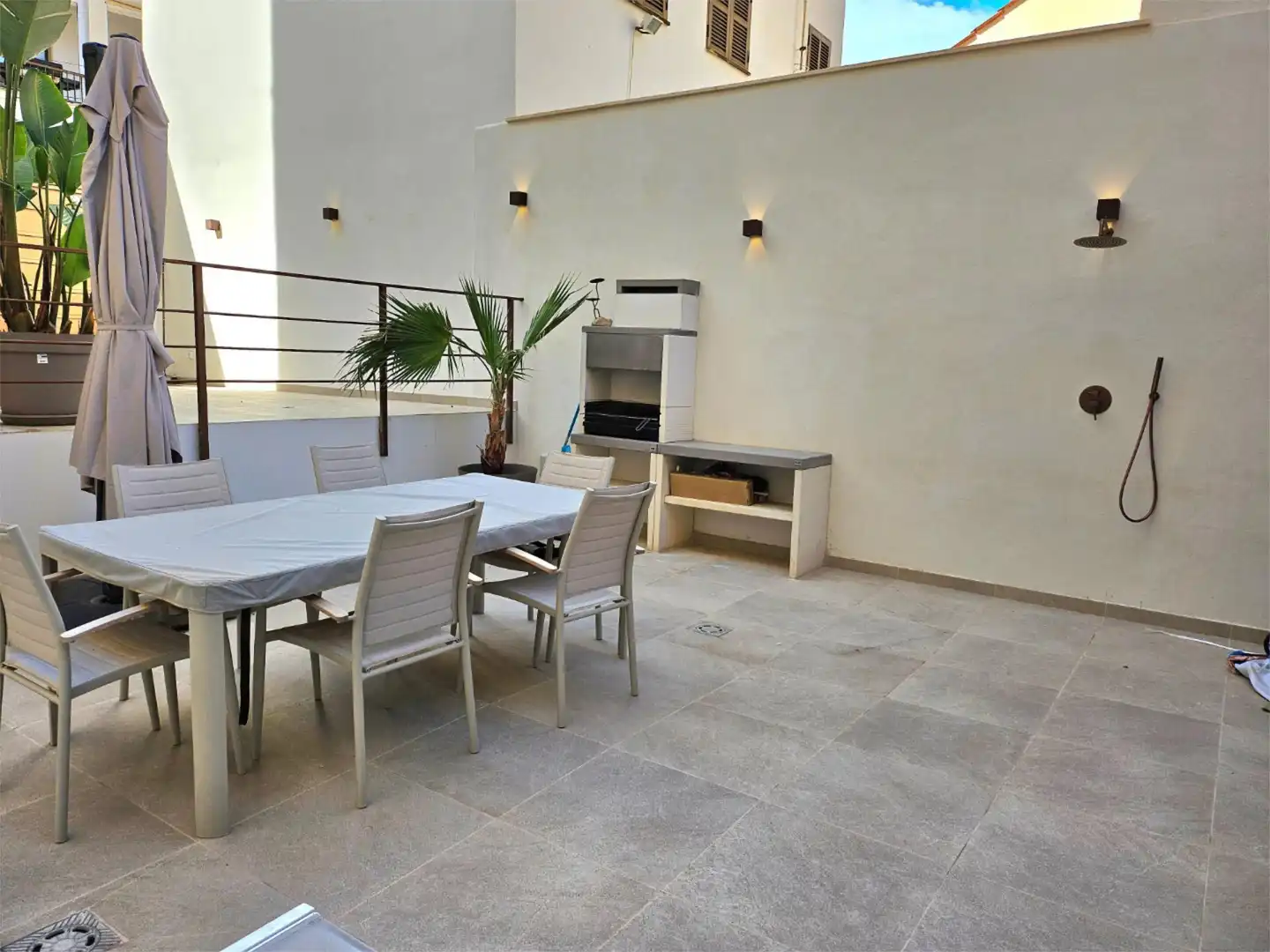 Terrasse von Einfamilien-Reihenhaus zum Verkauf in Ses Salines mit Klimaanlage und Terrasse