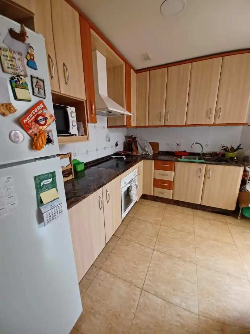 Cocina de Piso para compartir en Murcia con Amueblado, Horno y Lavadora