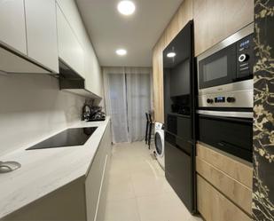 Kitchen of Flat for sale in  Huesca Capital