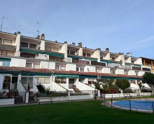 Vista exterior de Casa o xalet en venda en Ejea de los Caballeros amb Calefacció, Jardí privat i Terrassa