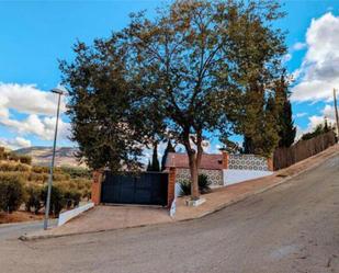 Exterior view of Single-family semi-detached for sale in  Jaén Capital  with Private garden, Terrace and Swimming Pool